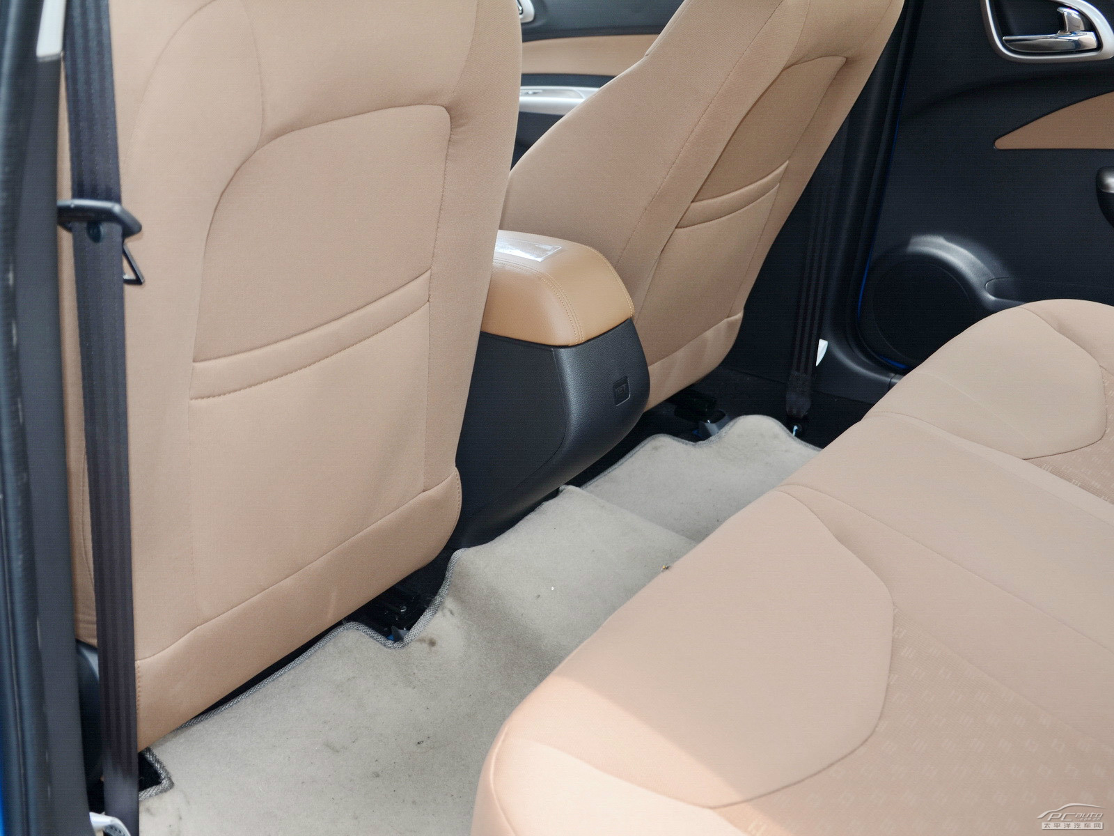 寶駿630空間高清大圖