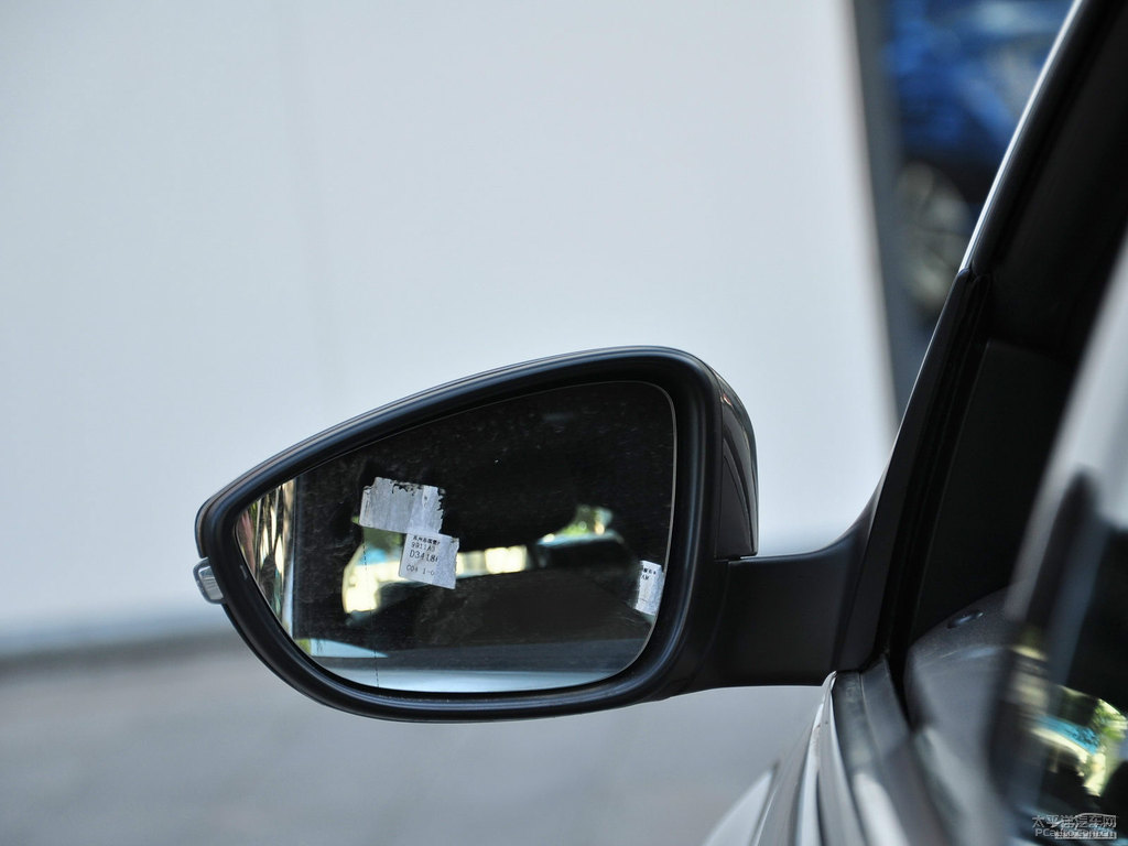 開羅金大眾CC車身外觀圖片