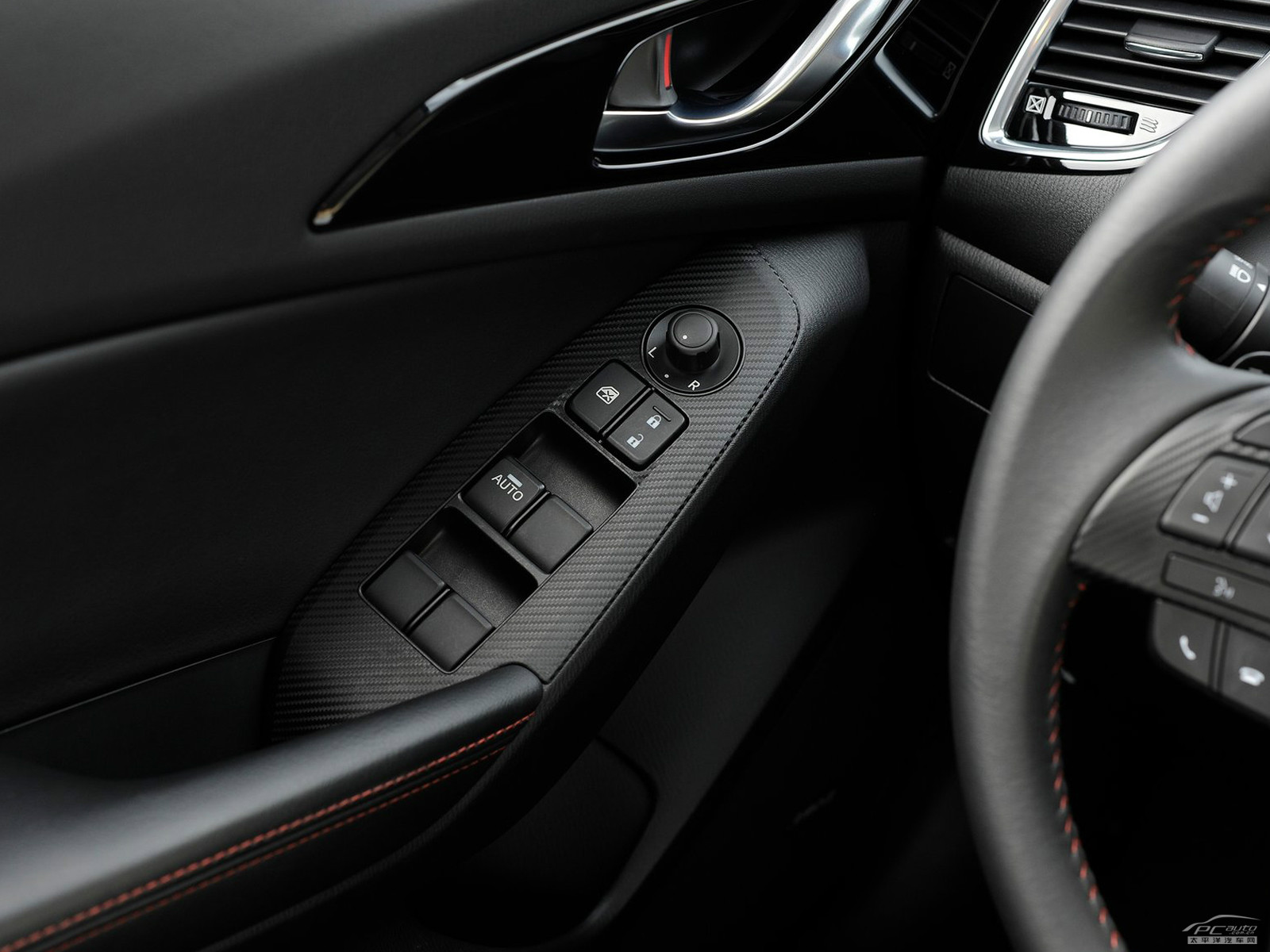 馬自達3(海外)內(nèi)飾高清大圖