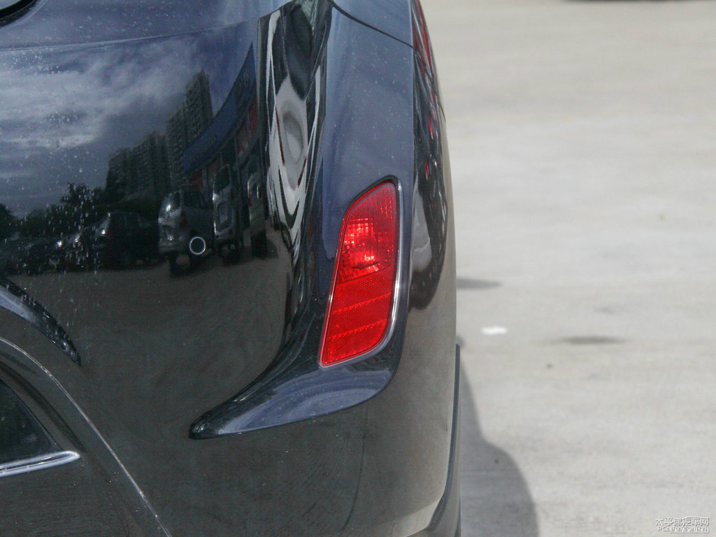 ӰVeloster^DƬ