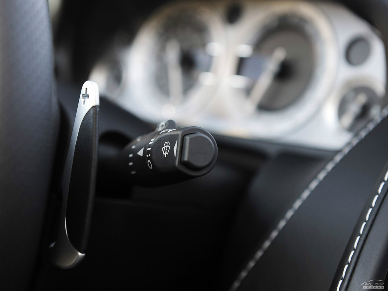 V8 Vantage內飾高清大圖