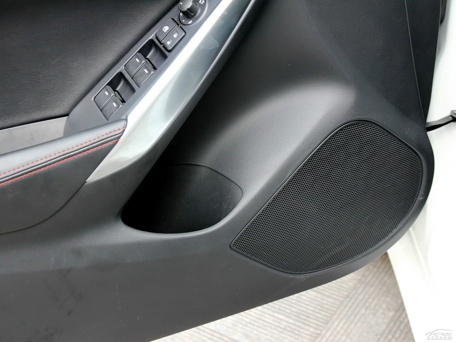 馬自達ATENZA空間高清大圖