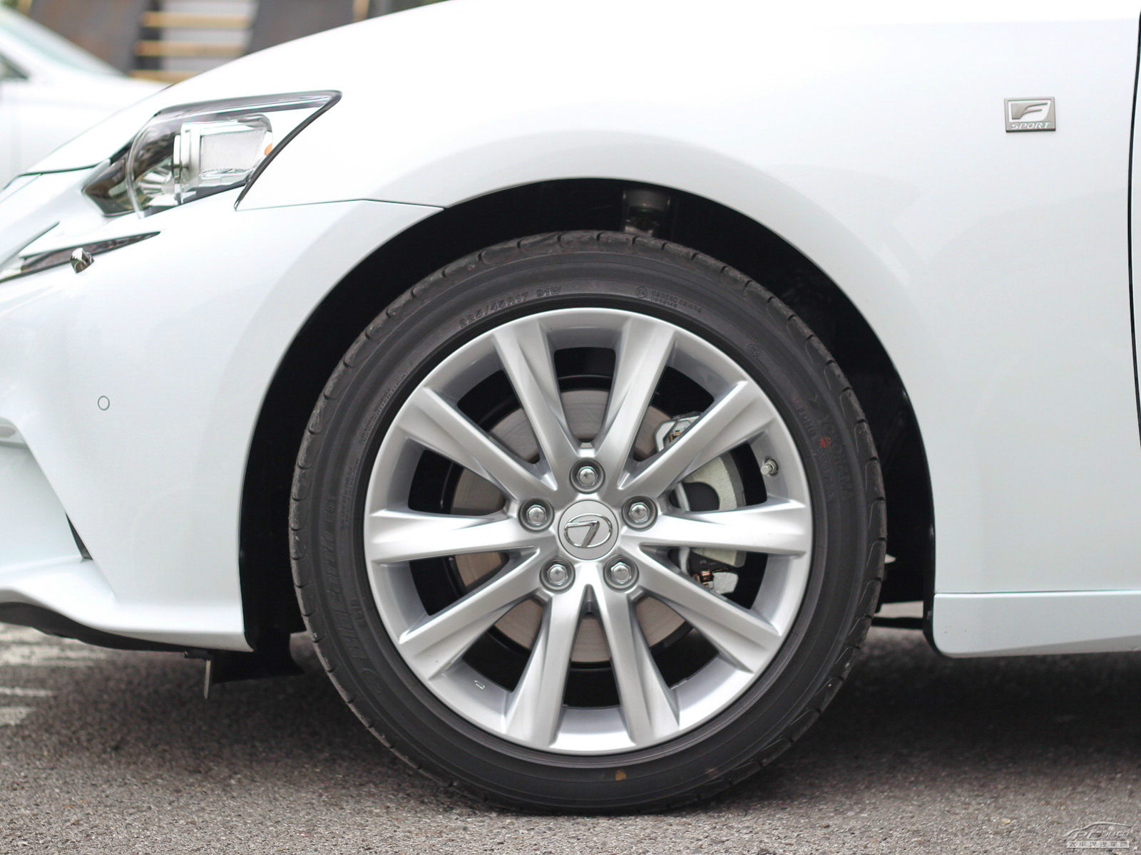 雷克薩斯IS外觀高清大圖