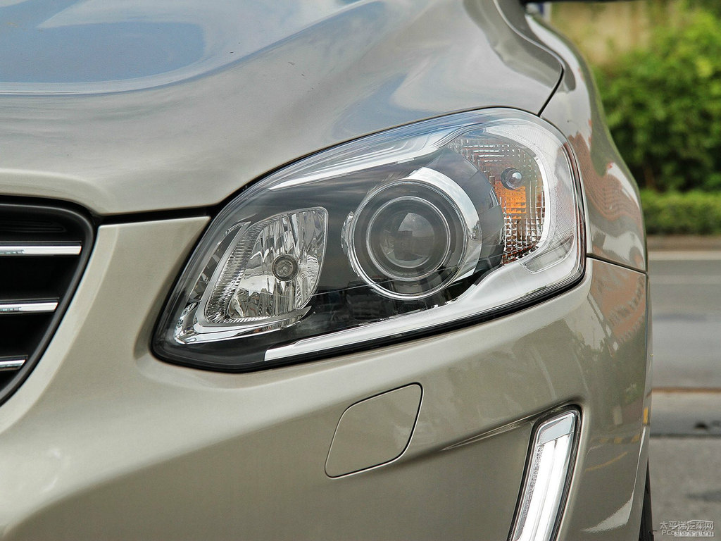 ĺɫ~֠XC60(M(jn))܇^^DƬ