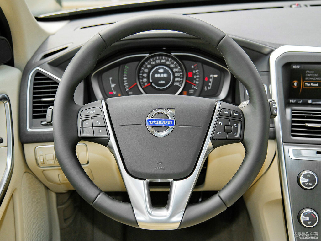 ĺɫ~֠XC60(M(jn))п؃(ni)DƬ