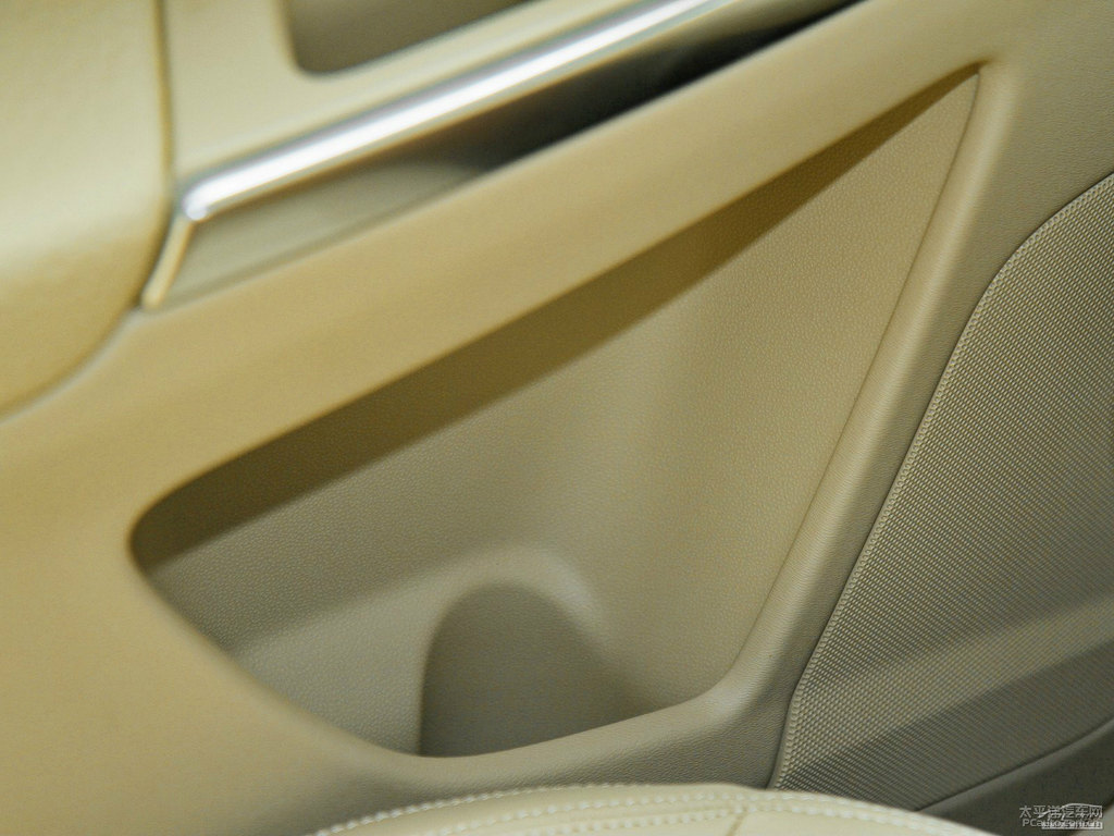 ĺɫ~֠XC60(M(jn))(ch)ggDƬ