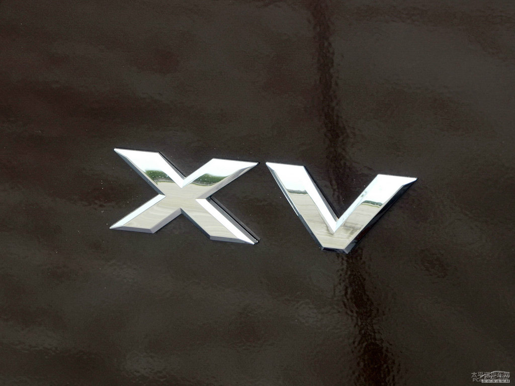 黑曜珍珠黑斯巴魯XV車尾外觀圖片