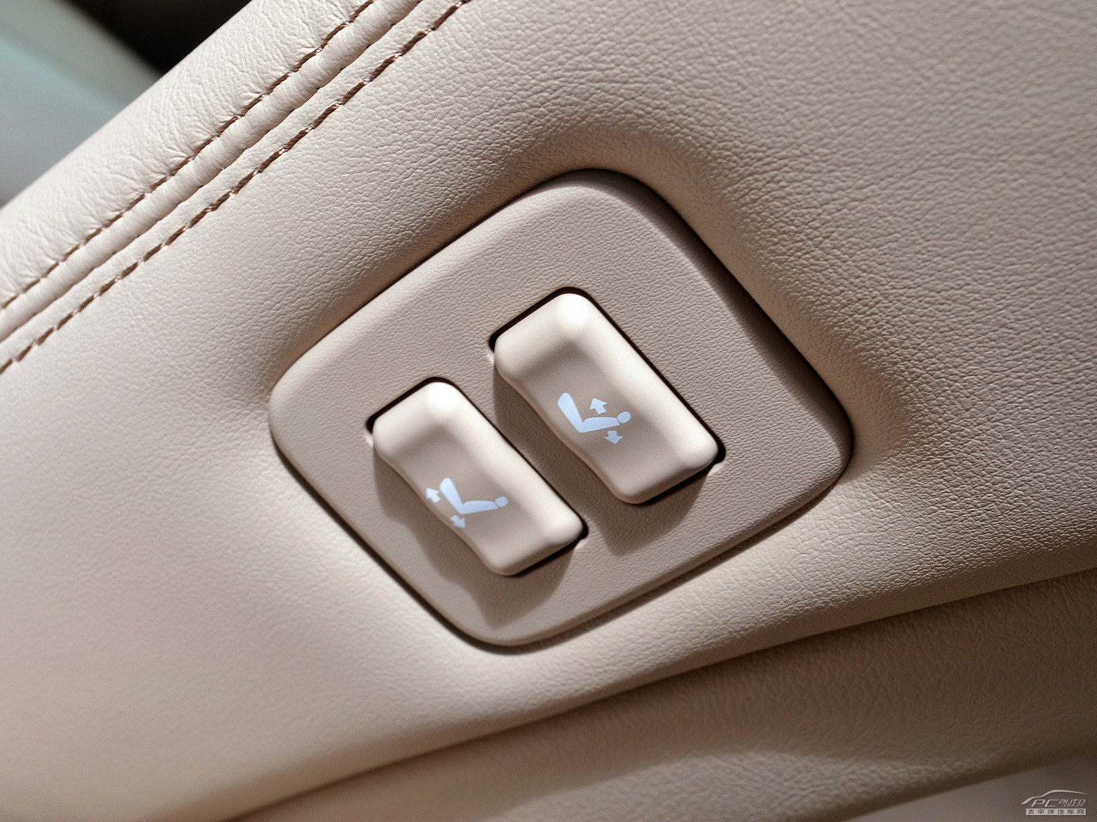 皇冠內(nèi)飾高清大圖