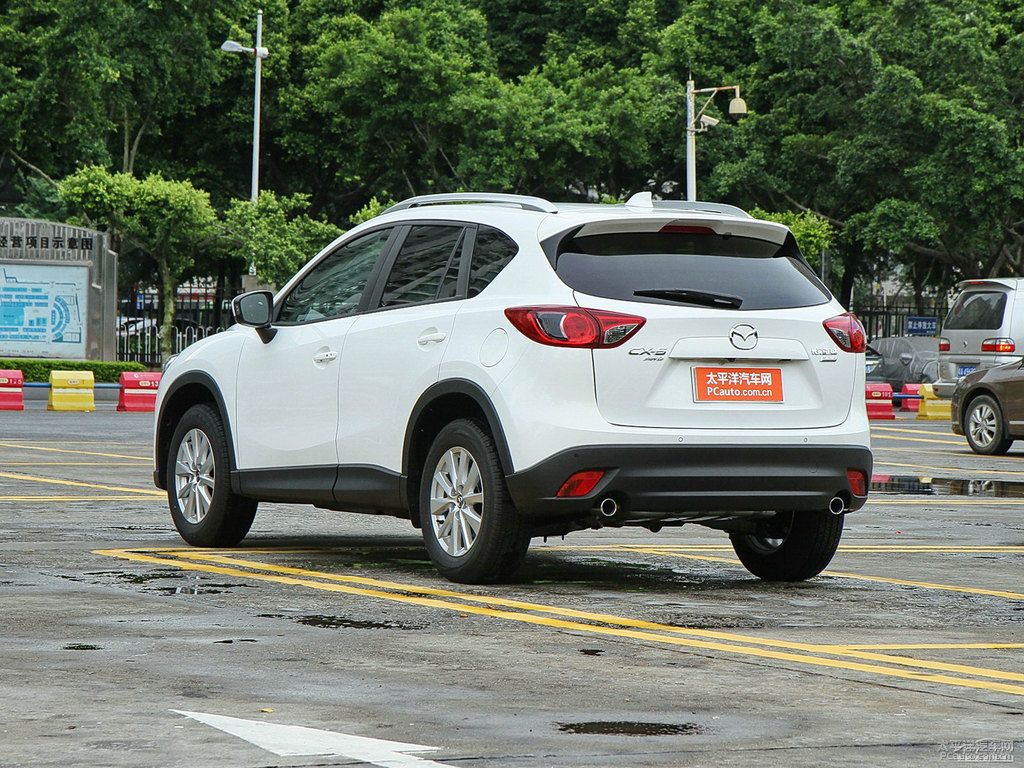 珠光白馬自達(dá)CX-5整車外觀外觀圖片