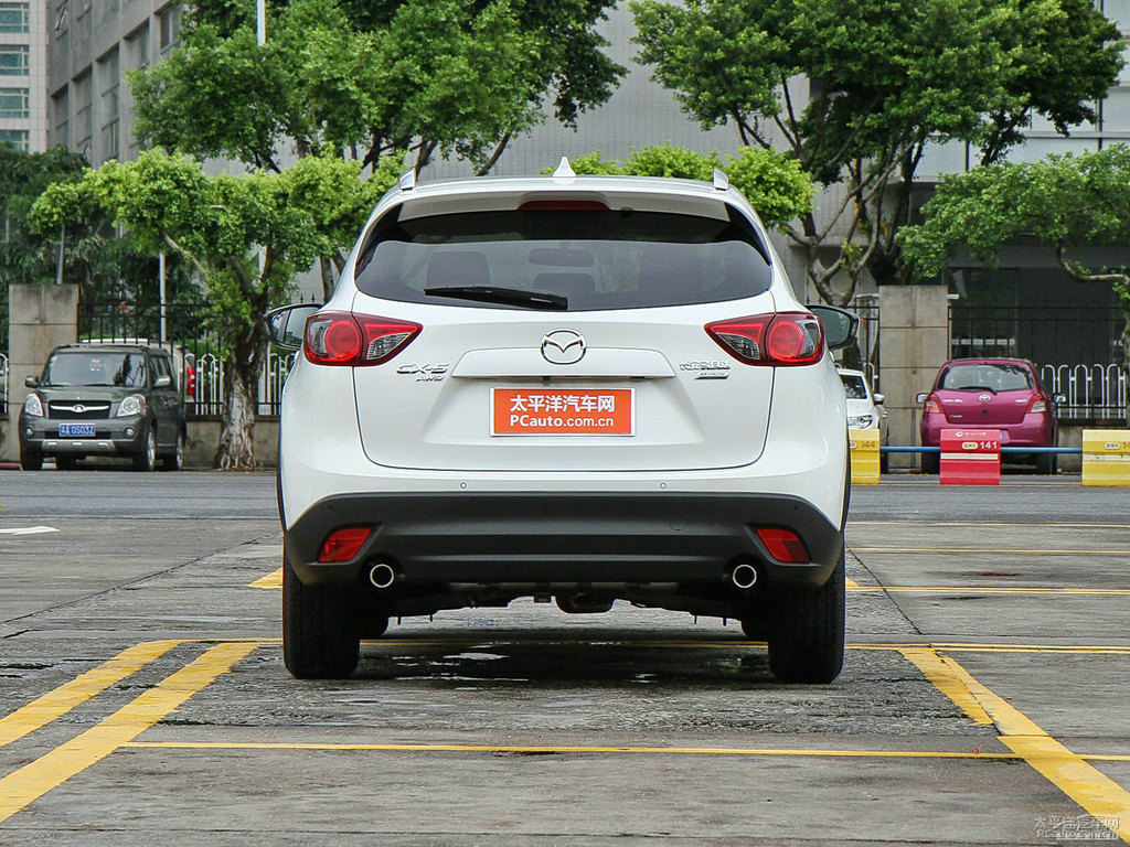 珠光白馬自達CX-5整車外觀外觀圖片