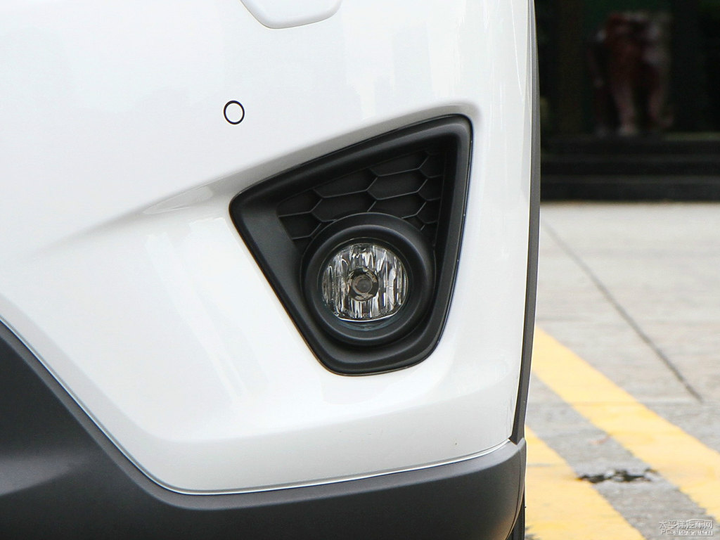 珠光白馬自達(dá)CX-5車頭外觀圖片