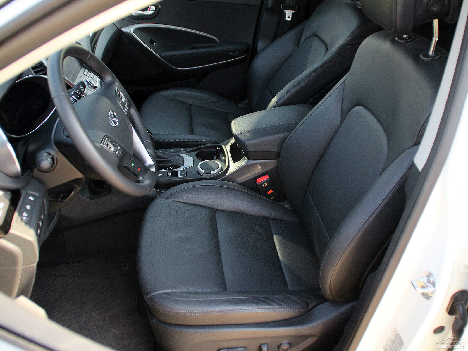 勝達(進口)內(nèi)飾高清大圖