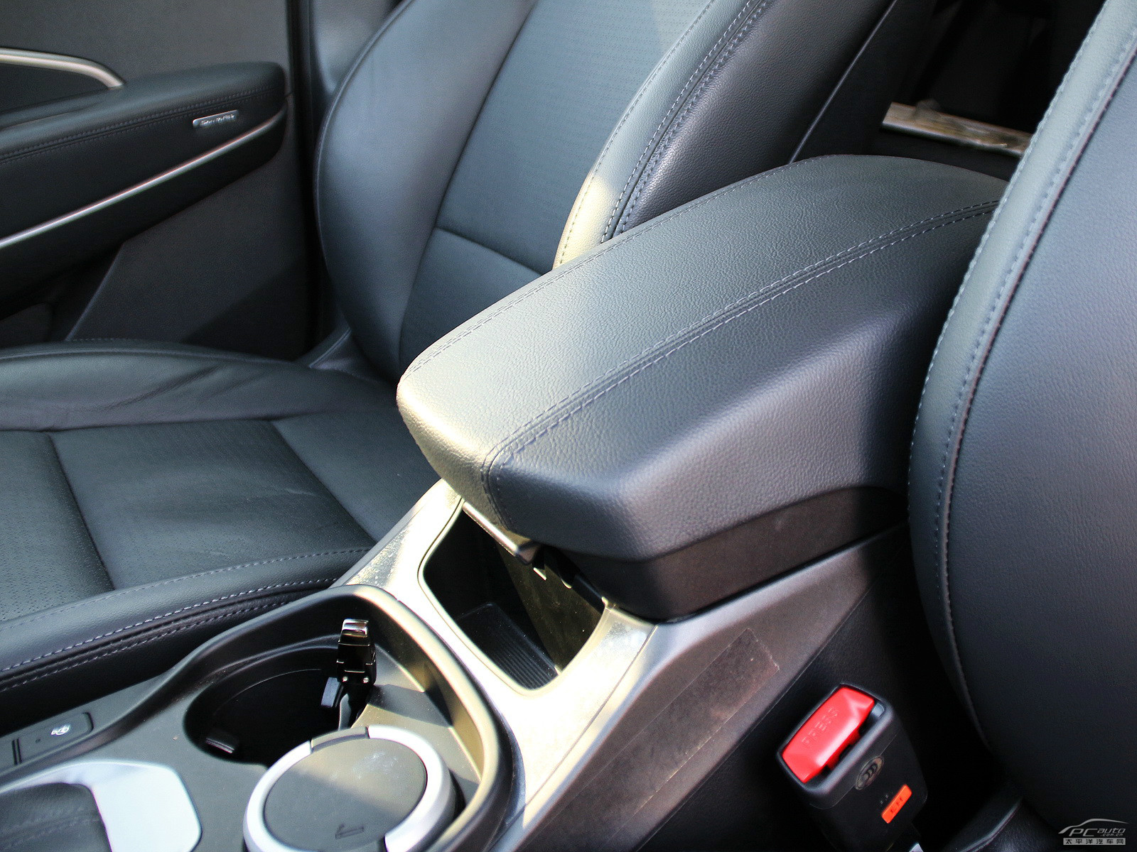 勝達(dá)(進(jìn)口)內(nèi)飾高清大圖