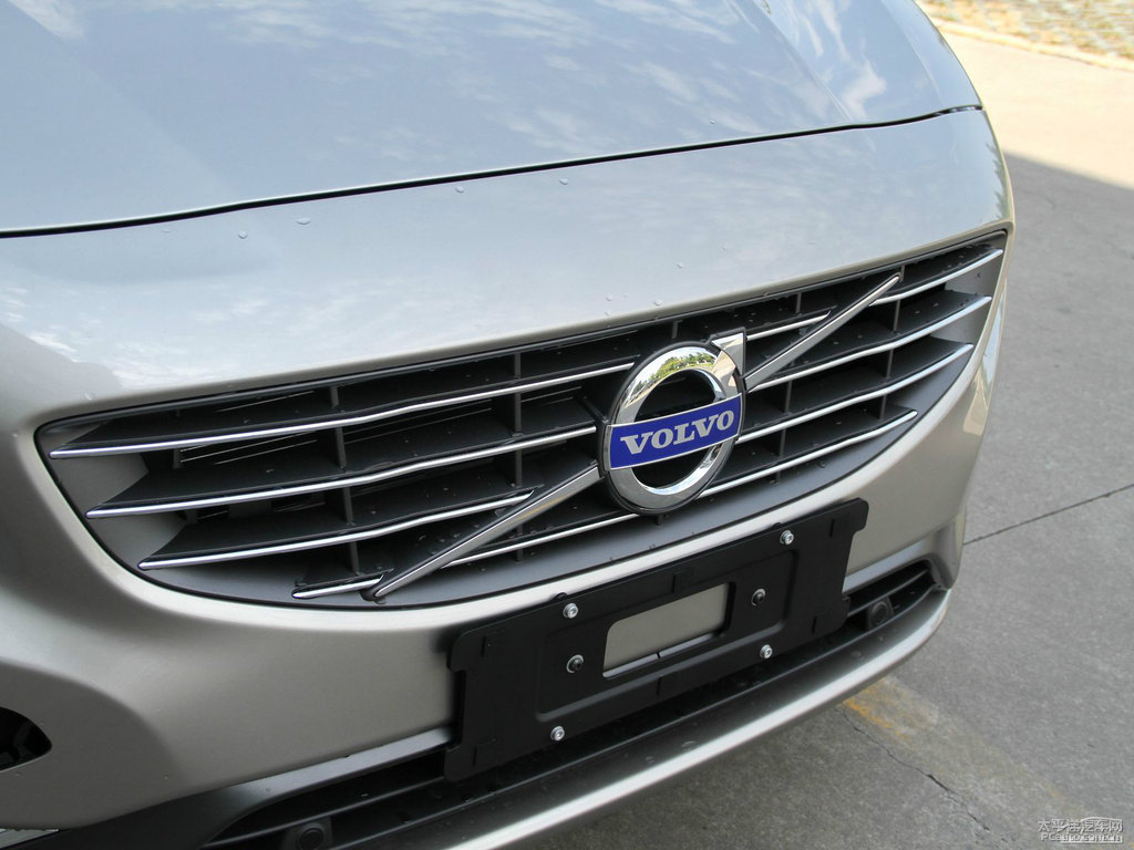 海貝灰沃爾沃V60車頭外觀圖片