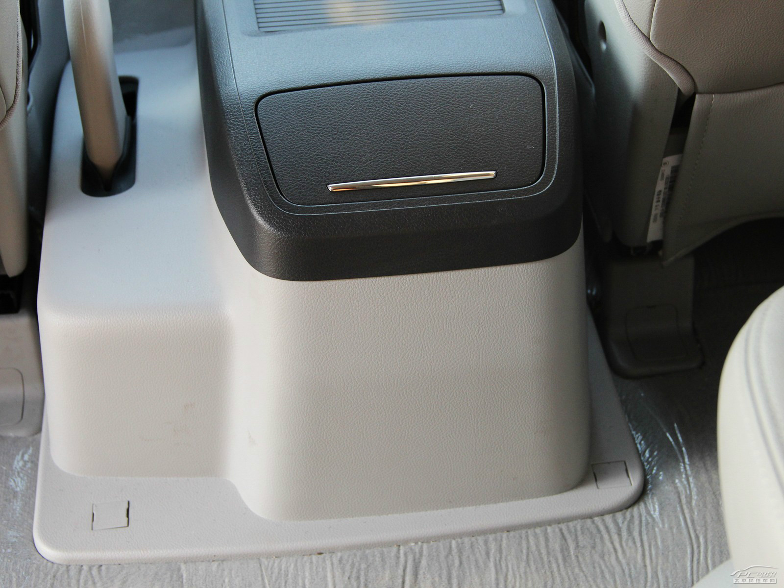 瑞風(fēng)M5內(nèi)飾高清大圖