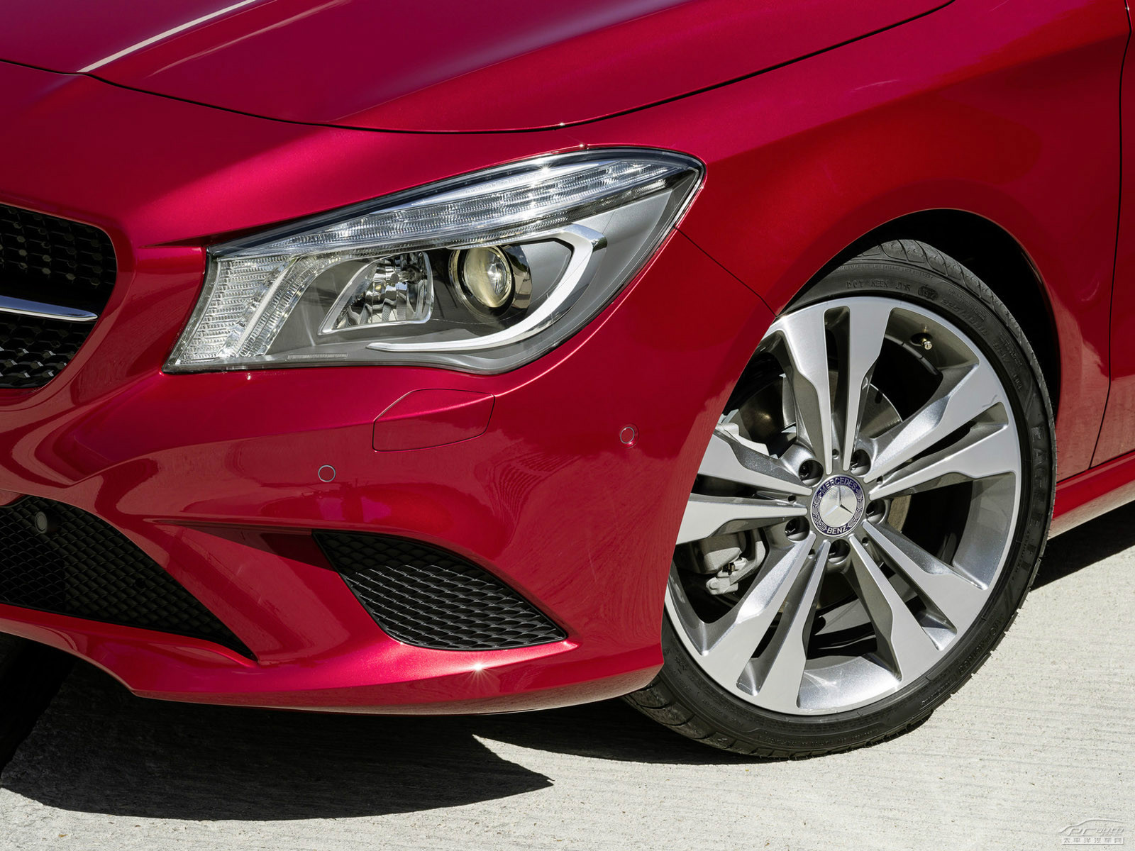 奔馳CLA級外觀高清大圖