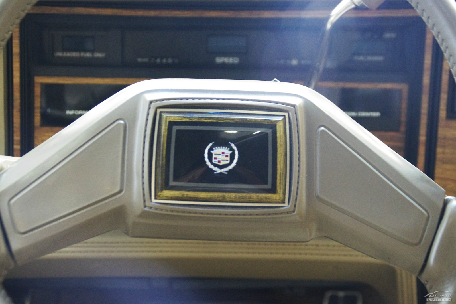 凱迪拉克Seville內(nèi)飾高清大圖