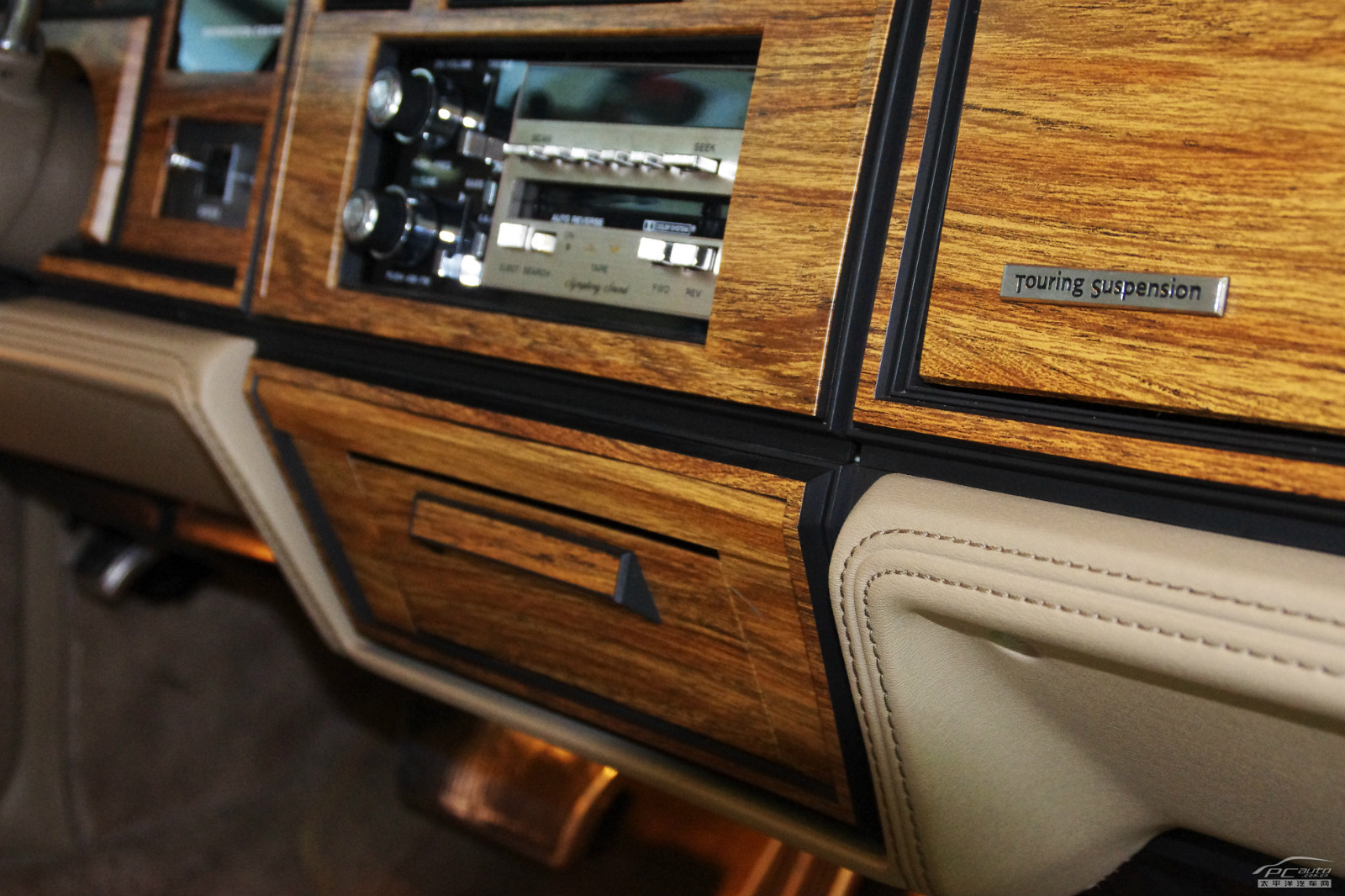 凱迪拉克Seville內(nèi)飾高清大圖