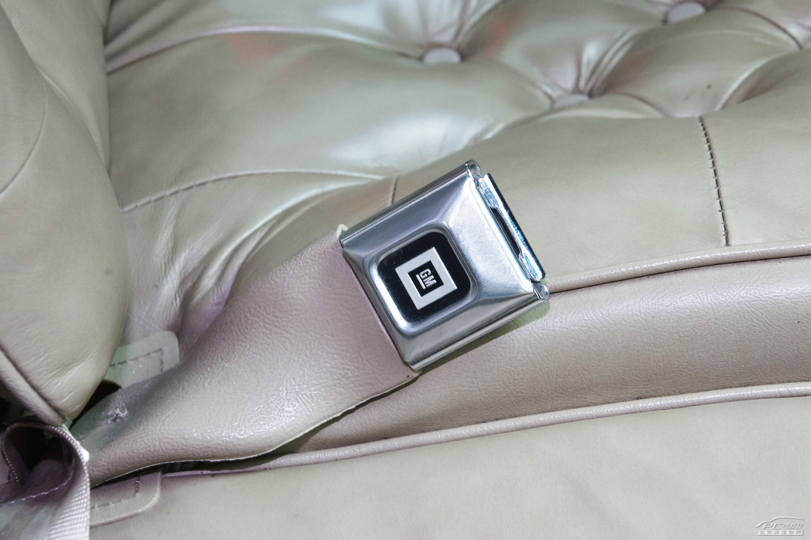 凱迪拉克Seville內(nèi)飾高清大圖