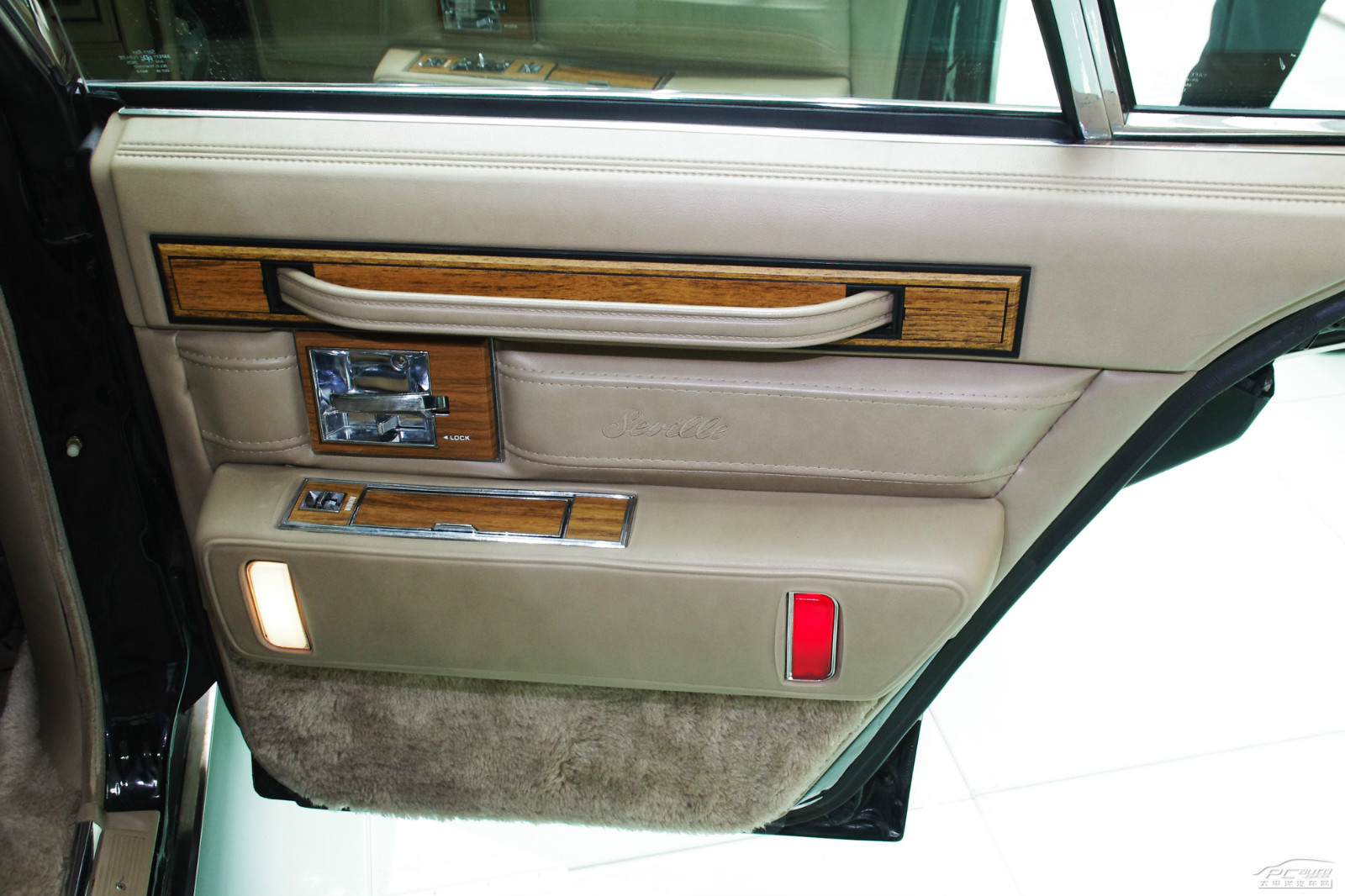 凱迪拉克Seville內(nèi)飾高清大圖