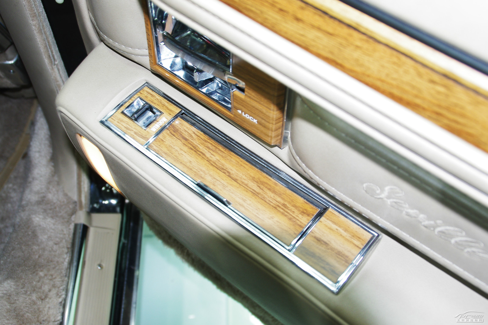 凱迪拉克Seville內(nèi)飾高清大圖