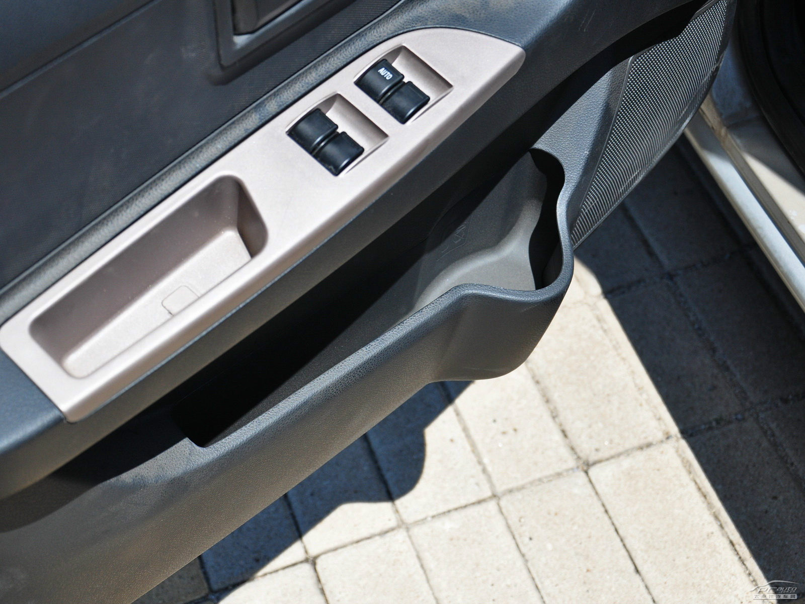 夏利空間高清大圖