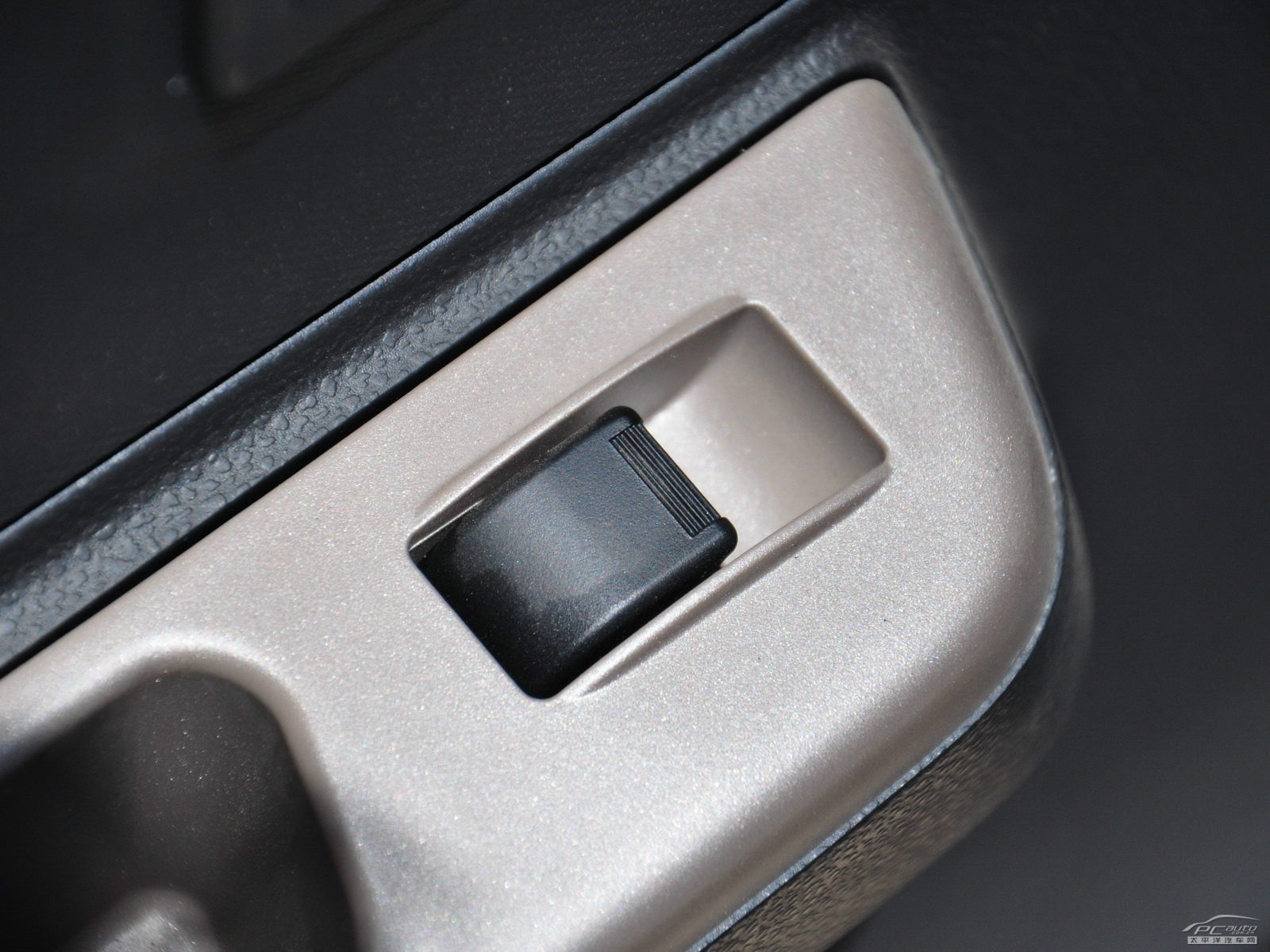 夏利空間高清大圖