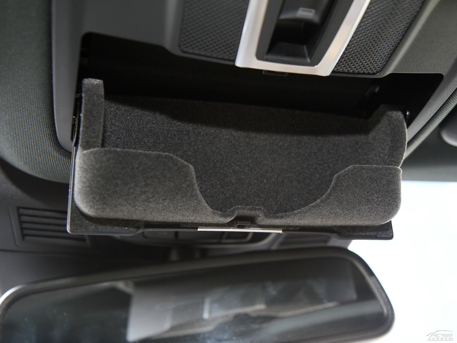 奔馳GL空間高清大圖