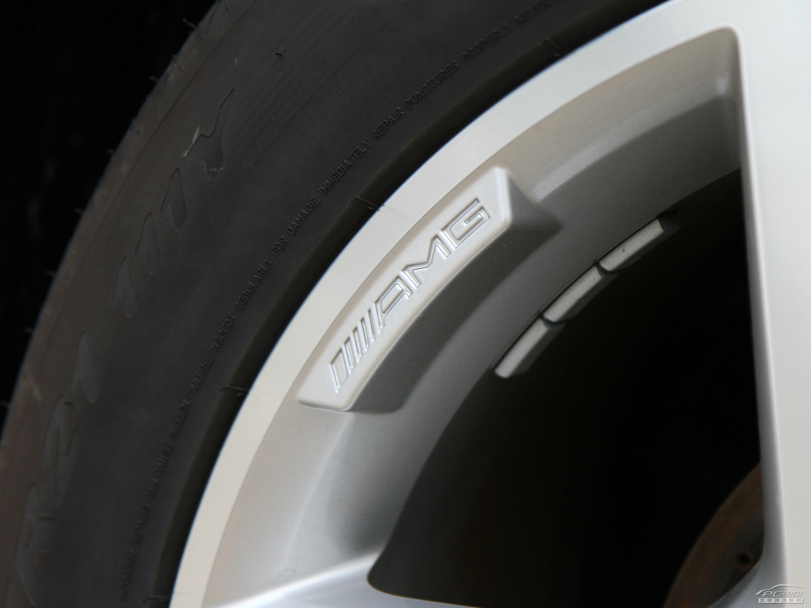 奔馳GL細(xì)節(jié)高清大圖