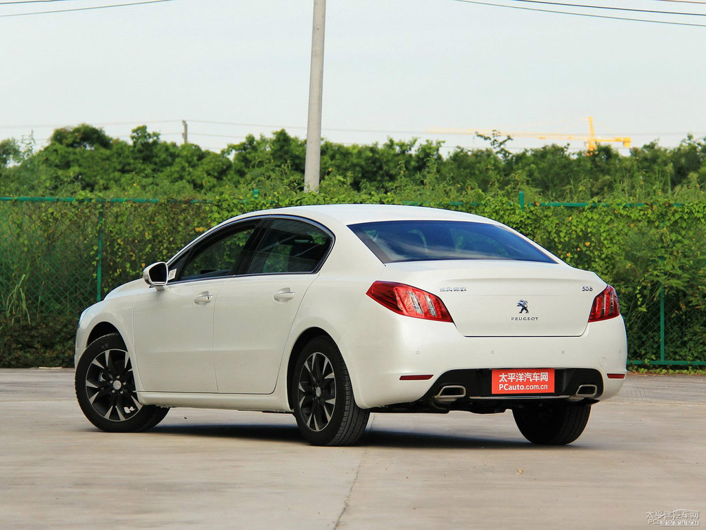 珠光白標(biāo)致508整車外觀外觀圖片