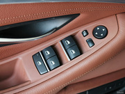 2013款 530i 領(lǐng)先型 旅行版 2013款 530i 領(lǐng)先型 旅行版