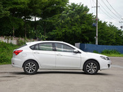 2013款 1.5L 手動(dòng) 豪華版 2013款 1.5L 手動(dòng) 豪華版