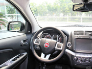 2013款 2.4L 兩驅(qū)豪華導航版 2013款 2.4L 兩驅(qū)豪華導航版