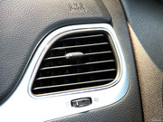 2013款 2.4L 兩驅(qū)豪華導航版 2013款 2.4L 兩驅(qū)豪華導航版