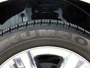 2013款 2.4L 兩驅(qū)豪華導(dǎo)航版 2013款 2.4L 兩驅(qū)豪華導(dǎo)航版