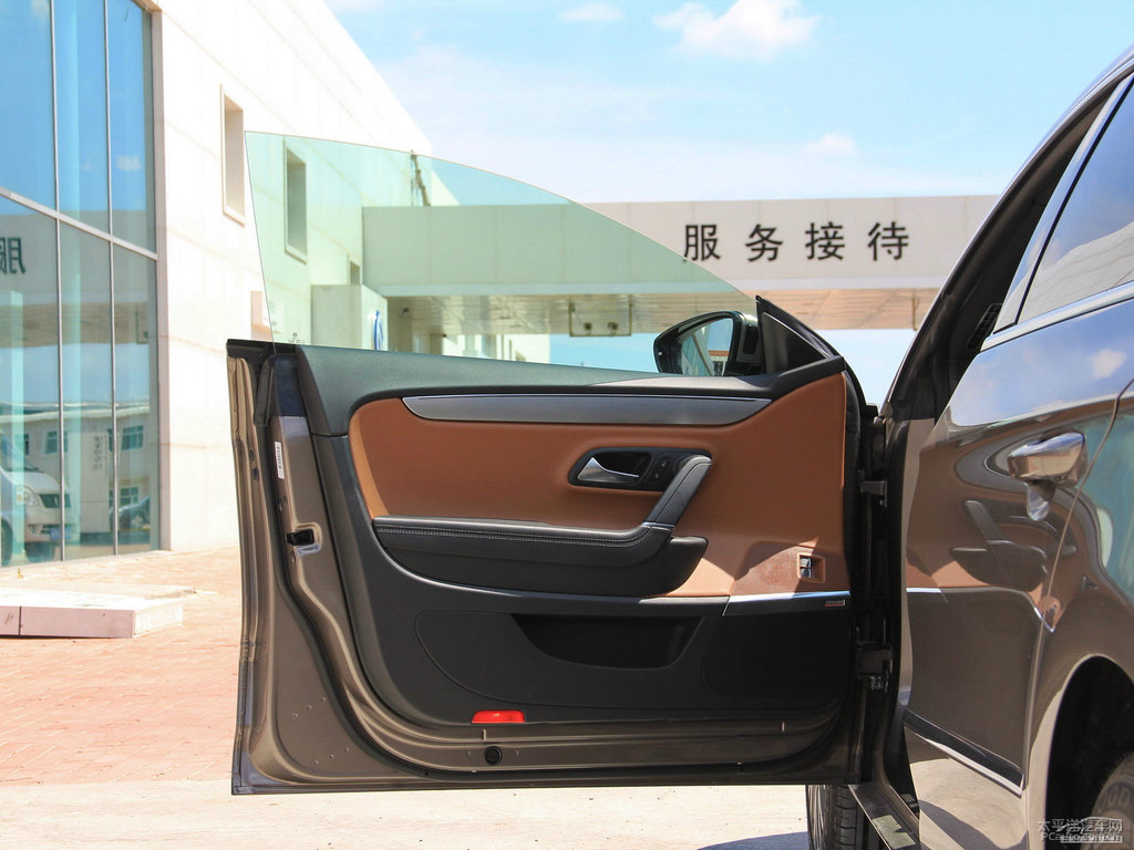 開羅金大眾CC車廂內(nèi)飾圖片