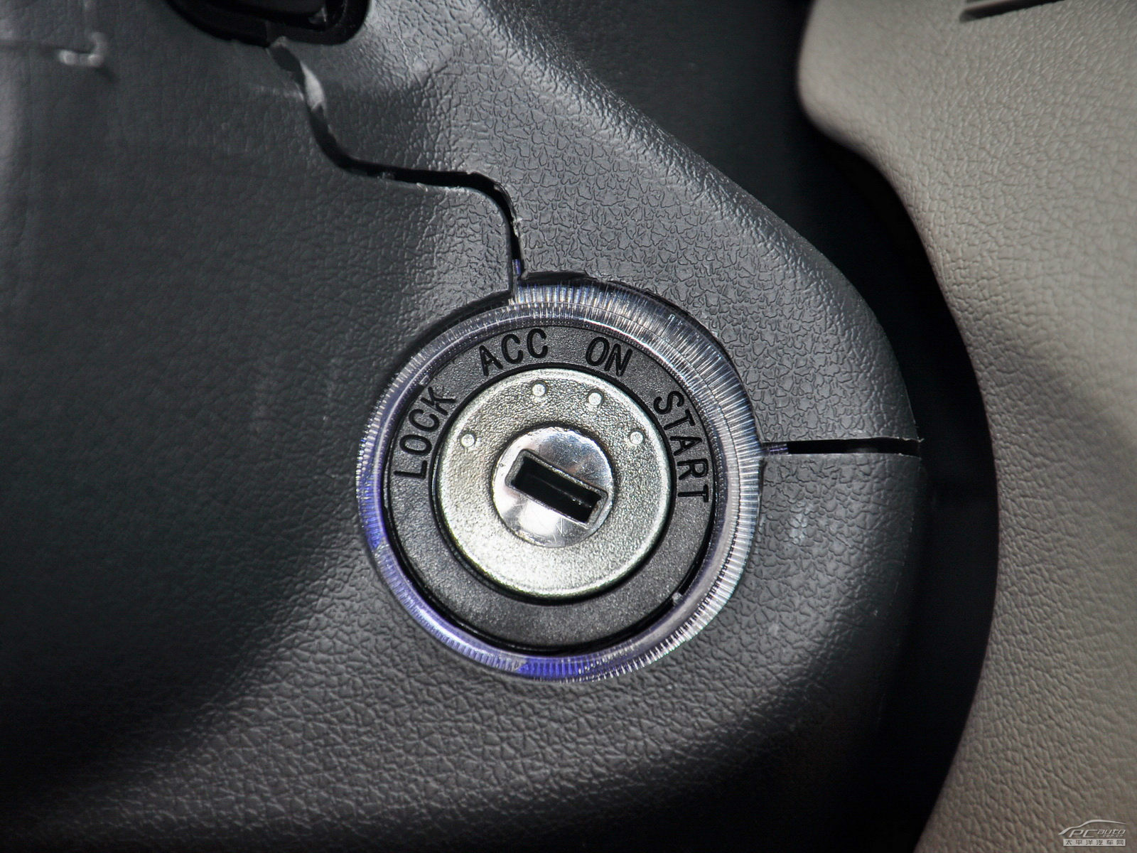 力帆X60內飾高清大圖