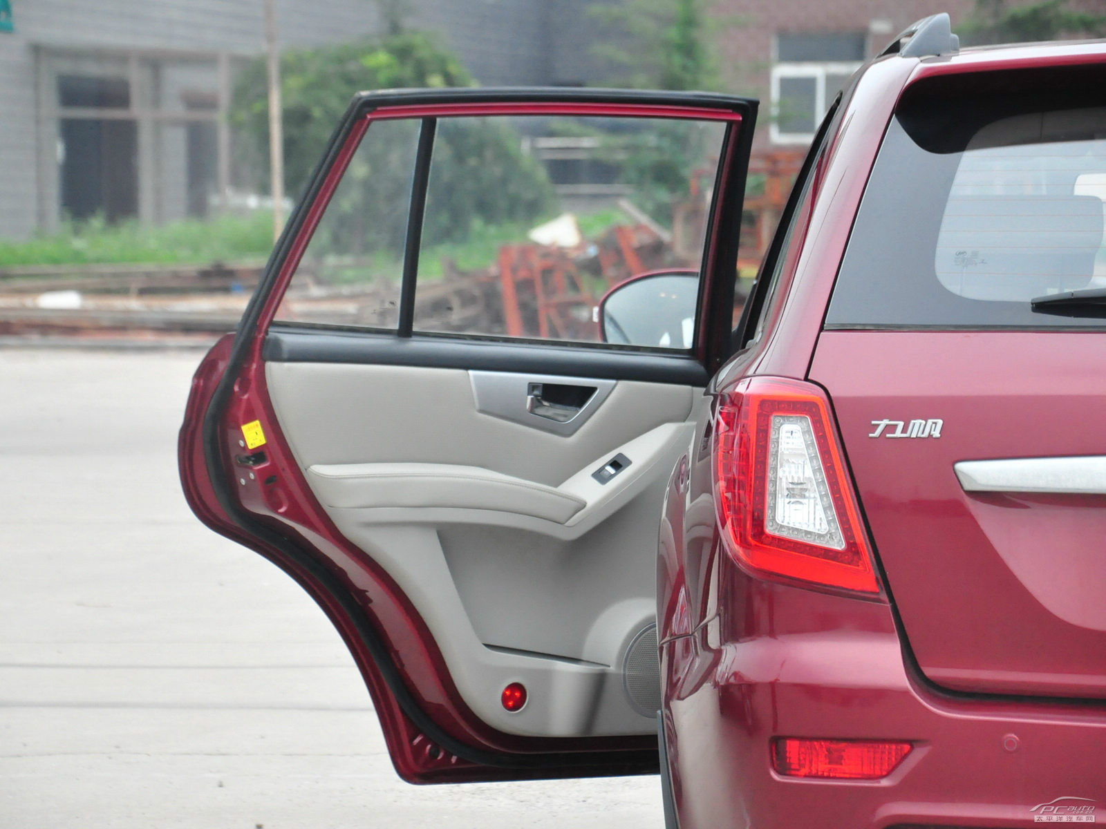 力帆X60內(nèi)飾高清大圖