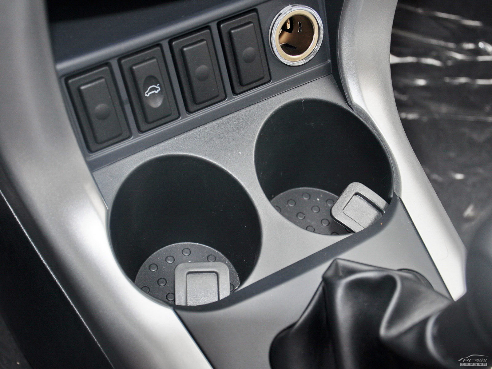 力帆X60空間高清大圖