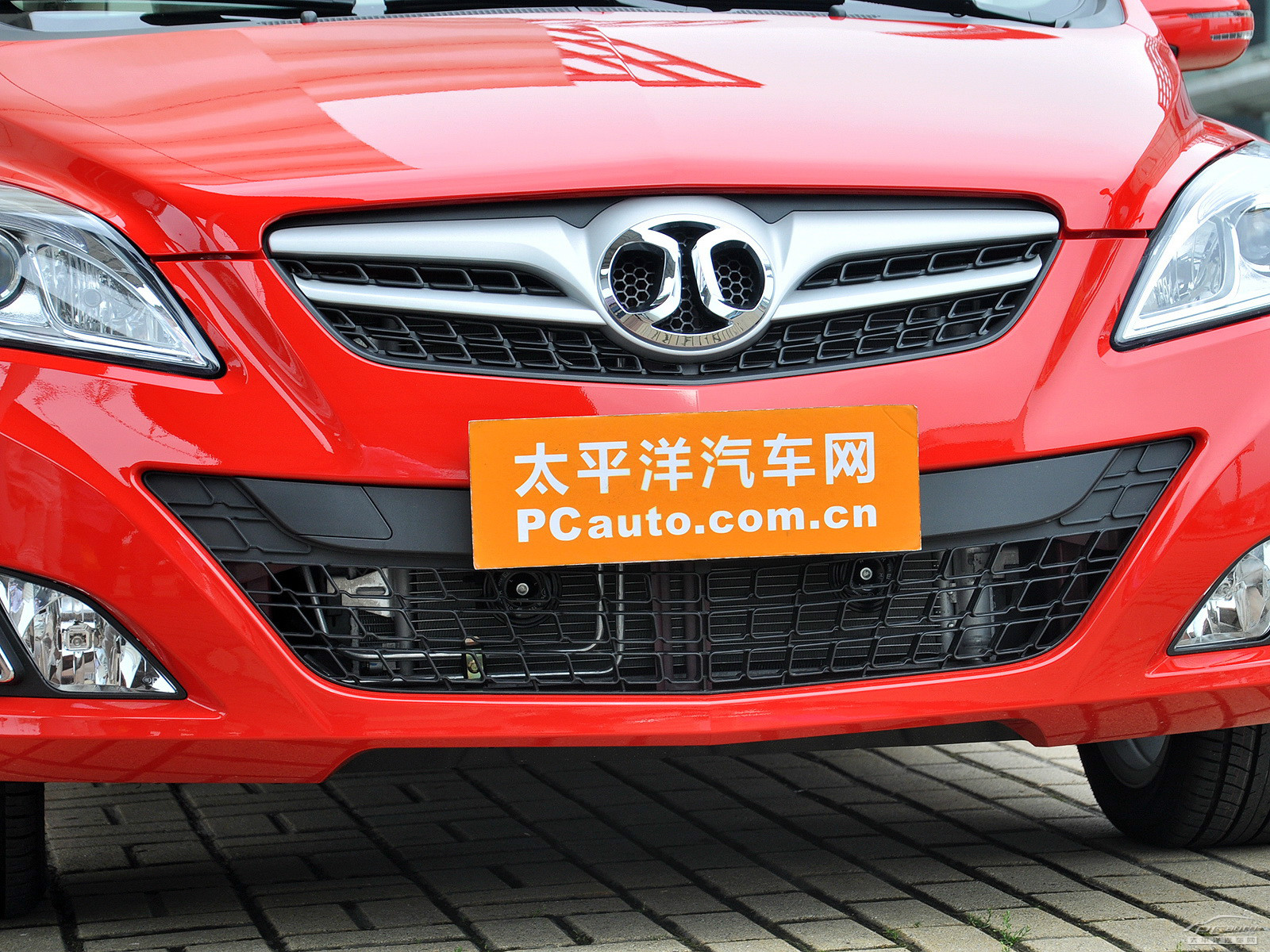 北京汽車E系列外觀高清大圖