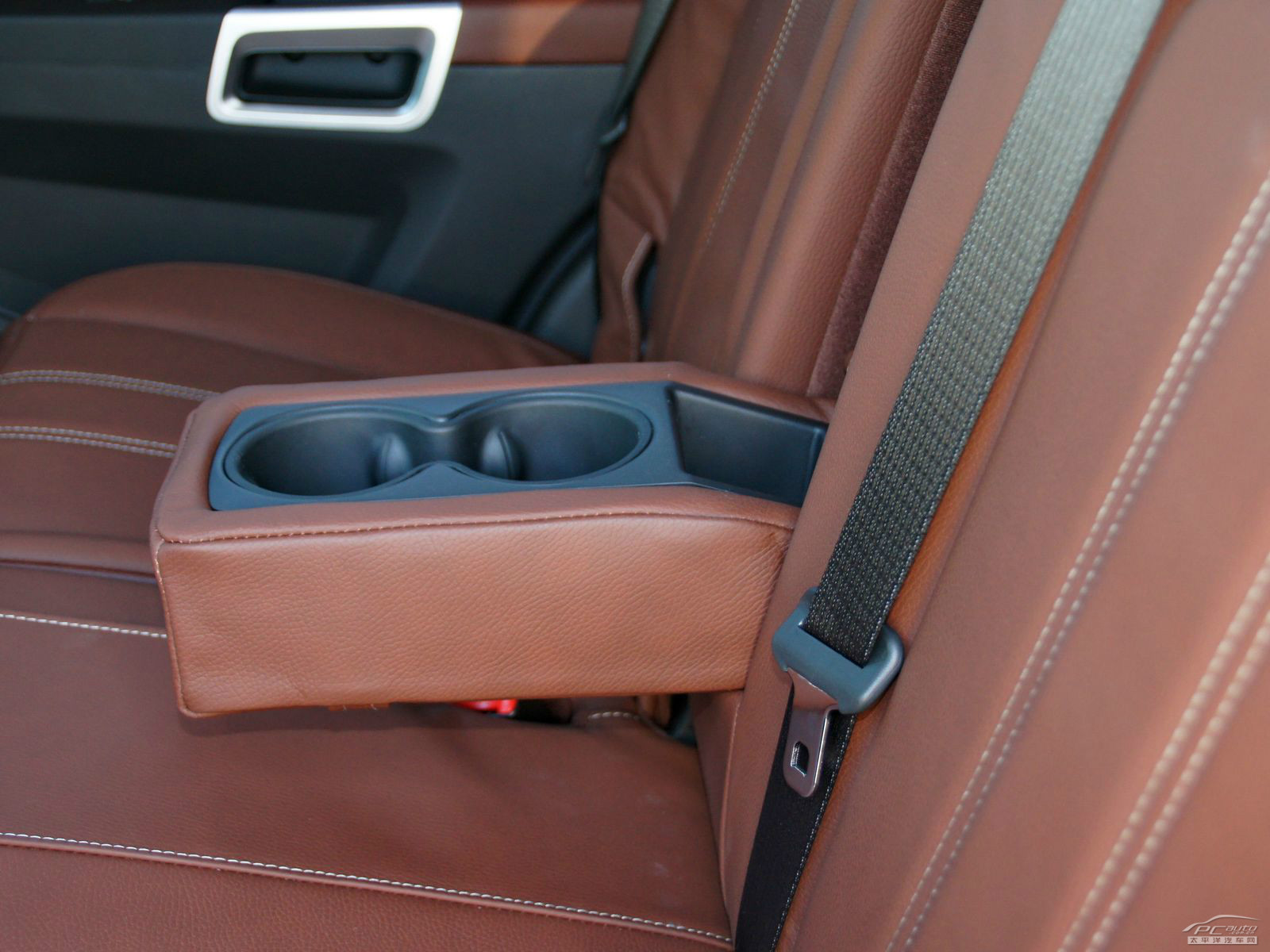 安德拉內(nèi)飾高清大圖