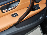 2013款 改款 328Li 豪華設(shè)計(jì)套裝