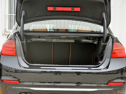 2013款 改款 328Li 豪華設(shè)計(jì)套裝