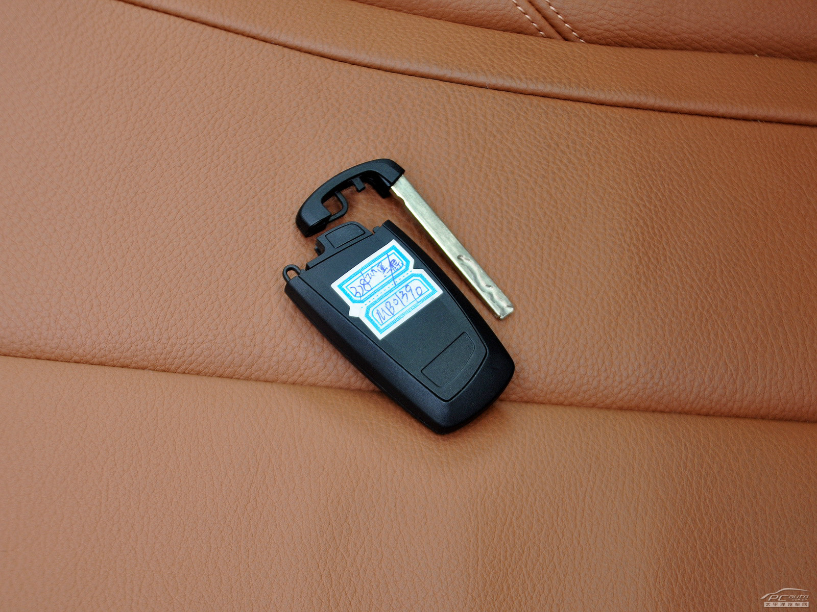 寶馬3系細(xì)節(jié)高清大圖