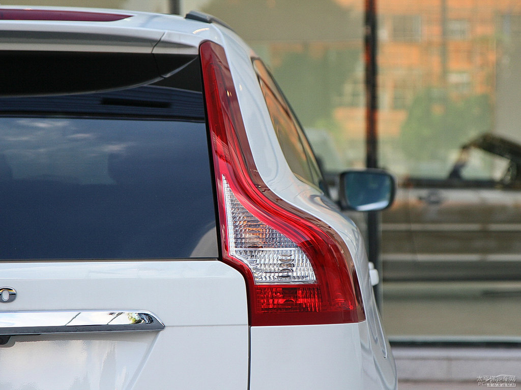 ˮ֠XC60(M)܇β^DƬ
