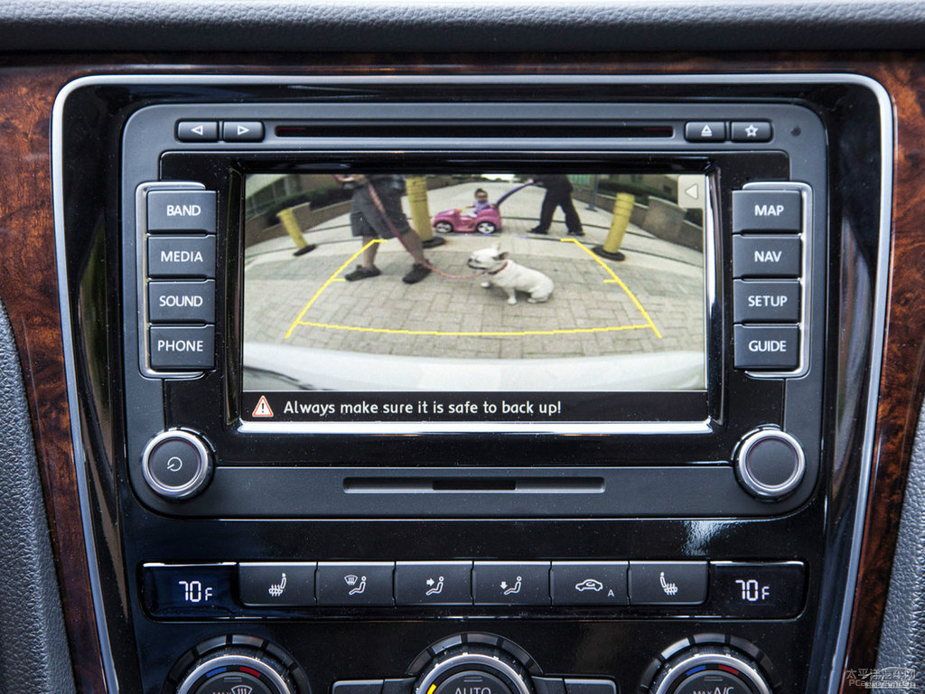 ɫPassatп؃(ni)DƬ