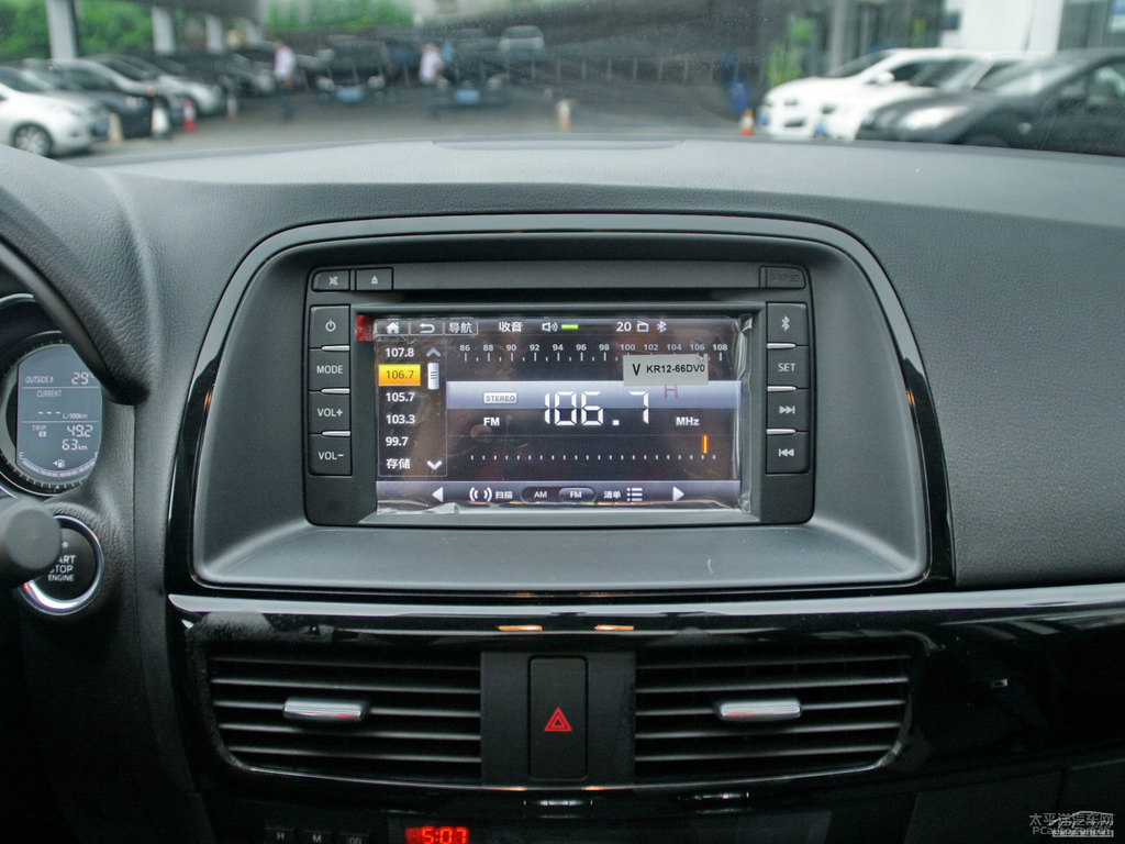 珠光白馬自達(dá)CX-5中控內(nèi)飾圖片