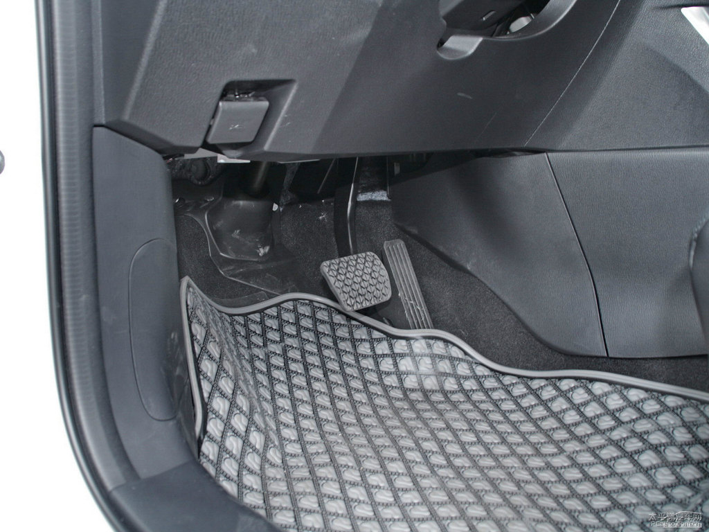 珠光白馬自達(dá)CX-5中控內(nèi)飾圖片
