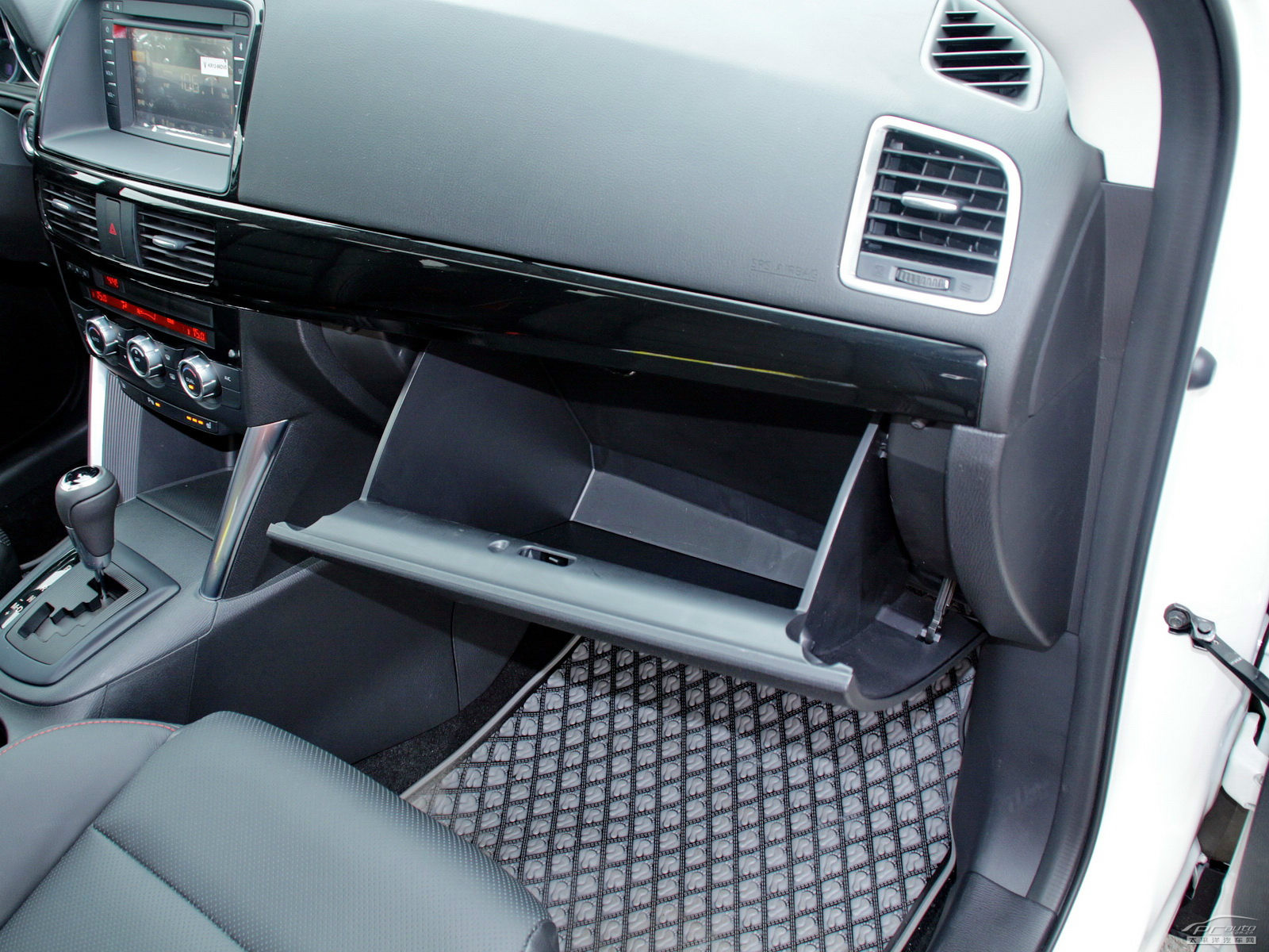 馬自達(dá)CX-5空間高清大圖