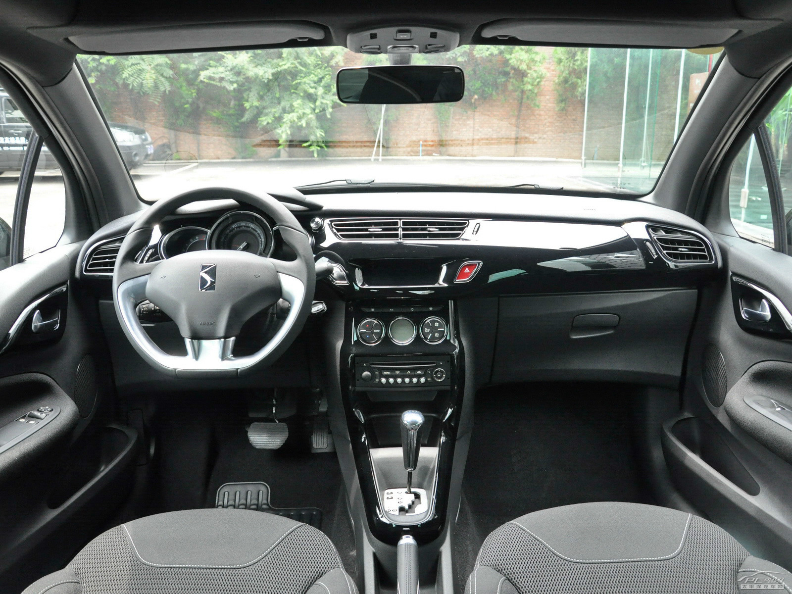 DS 3內飾高清大圖